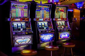 Màn hình Slot Online 36win với nhiều cuộn thưởng và hiệu ứng jackpot